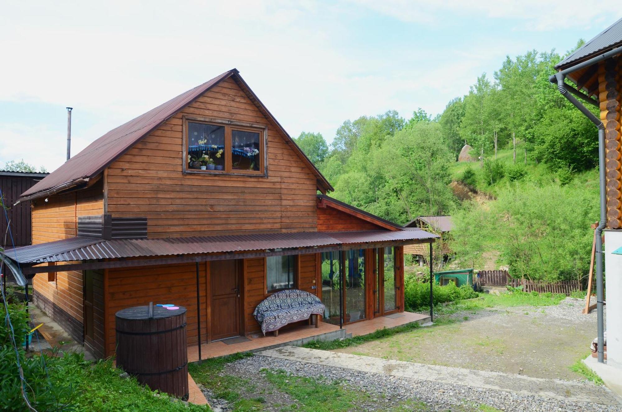 Hotel Gostynnyi Dvir U Marichky à Lazeshchyna Extérieur photo
