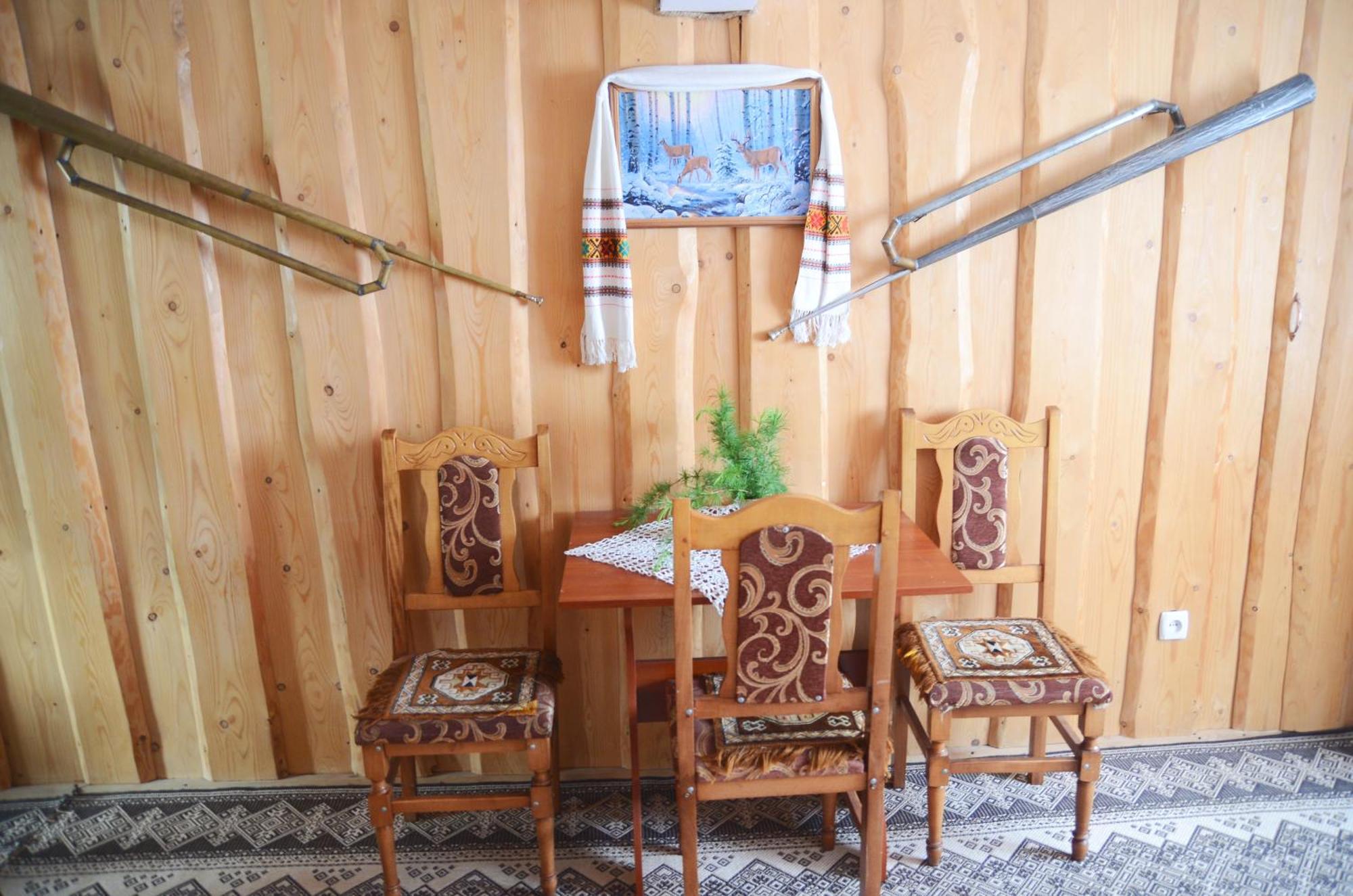 Hotel Gostynnyi Dvir U Marichky à Lazeshchyna Extérieur photo